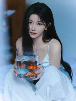 李雁回（孔雪儿饰演）